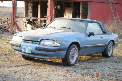 1990 Ford Mustang Convertible, image 1
