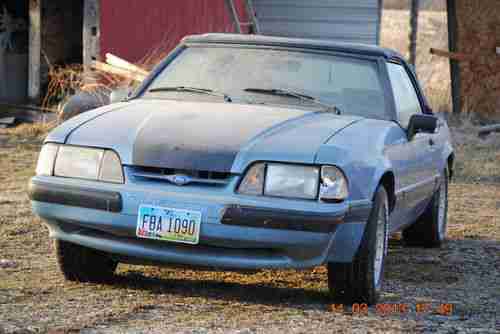 1990 Ford Mustang Convertible, image 3