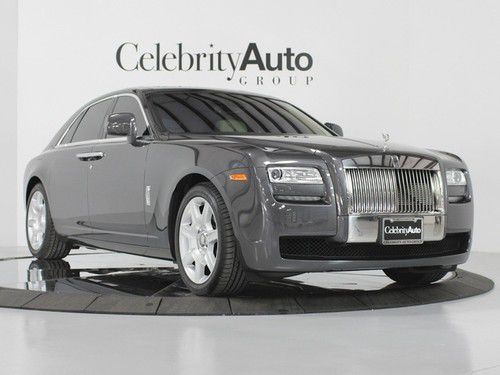 2011 rolls royce ghost rear theatre $302 msrp gunmetal exterior