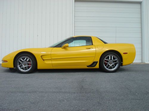 2003 chevrolet corvette z06,  2 owners.  4710mi.  creampuff alert !