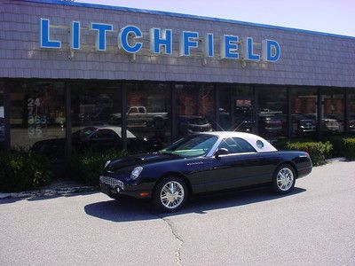 2002 ford thunderbird .neiman marcus edition.187/200