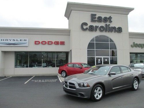 2012 dodge charger se 17k miles v6 factory warranty we finance