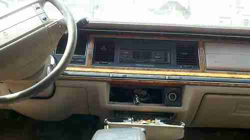 1993 LINCOLN TOWNCAR 223,223 MILES KEY BROKE IN IGNITION WON'T START, image 6