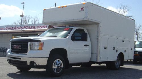 2008 gmc sierra 3500 utility bed 6.0l v8 12 utility bed /  only 28k miles!