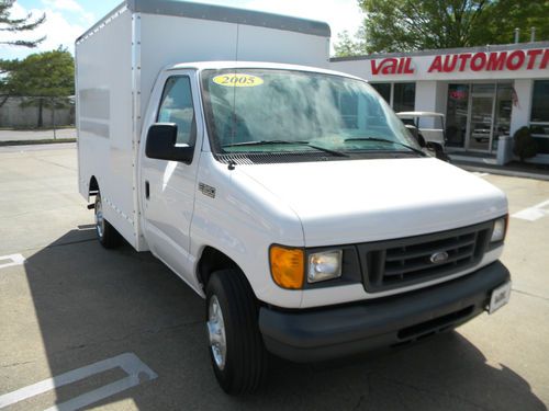 2005 ford e350 10 ft box truck in virginia