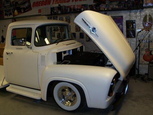 1956 ford f-250 flatbed truck