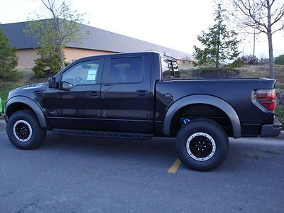 2013 f150 raptor,crew cab, forged wheels,loaded,navigation,moonroof,heat/cool