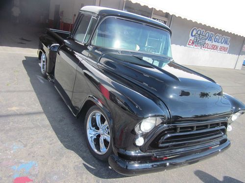 1957 chevy pick up custom street rod !!! very nice!!