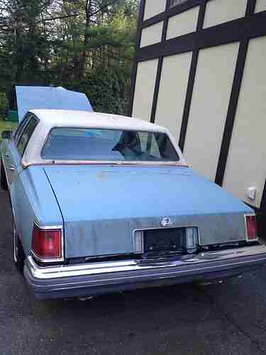 1976 Cadillac Seville Base Sedan 4-Door 5.7L, image 2