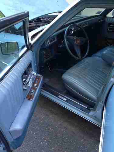 1976 Cadillac Seville Base Sedan 4-Door 5.7L, image 3