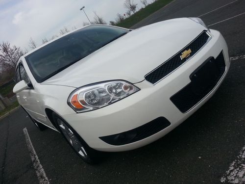 2006 chevrolet impala ss - leather &amp; sunroof - only 10k original miles!