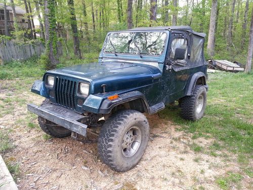 1995 jeep wrangler rio grande sport utility 2-door 2.5l