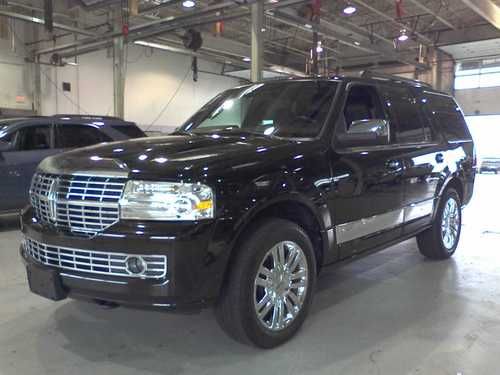 2010 lincoln navigator base sport utility 4-door 5.4l-leather interior-84k miles