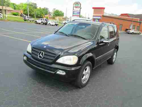 2002 Mercedes-Benz ML320 Sport Utility 4-Door 3.2L, nice and clean, image 2