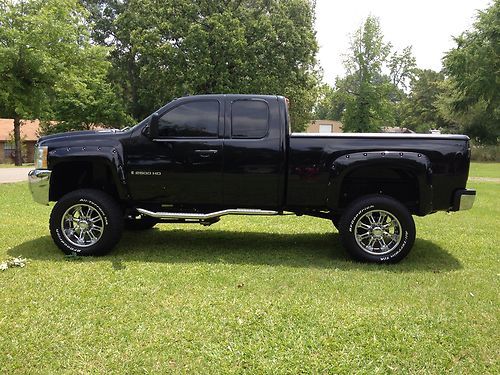 Chevrolet duramax diesel 2008  clean 8"lift z71