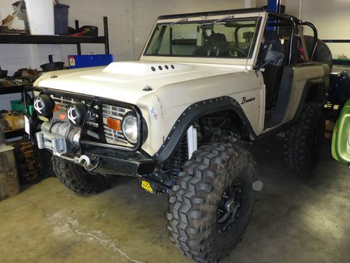 1973 ford bronco crawler/ trail rig / desert ready off roading classic 4x4