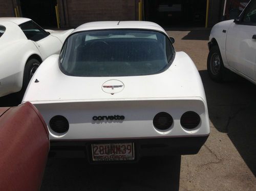 1980 Chevrolet Corvette T-top Good overall condition, image 2