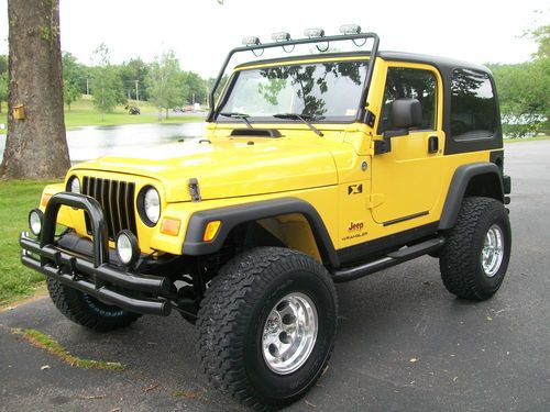 2006 jeep wrangler x 4.0 6 cylinder 79k hardtop 6 speed manual 4" lift yellow tj