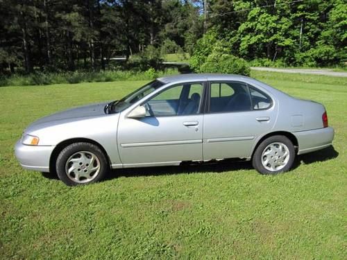 1998 nissan altima great engine still running strong...not so great body