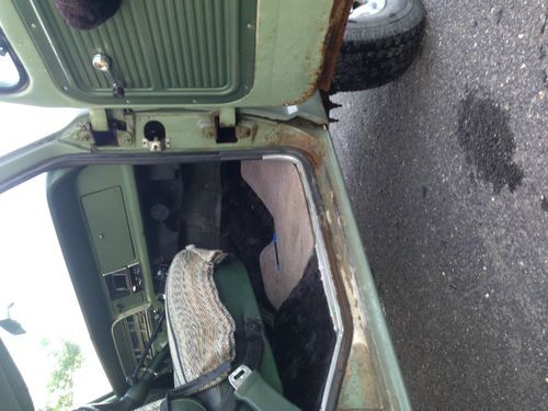 1971 Vintage Ford F-250 4X4 from the west coast. Runs And Drives, image 17