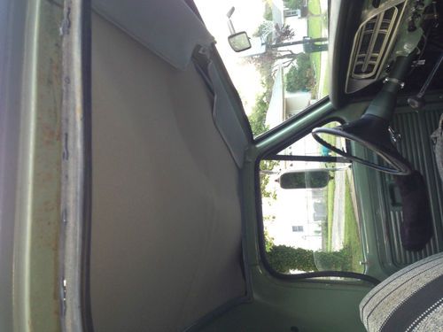 1971 Vintage Ford F-250 4X4 from the west coast. Runs And Drives, image 18