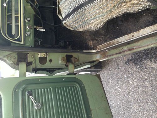 1971 Vintage Ford F-250 4X4 from the west coast. Runs And Drives, image 22