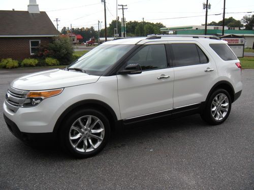 2013 ford explorer xlt low miles, loaded, v6