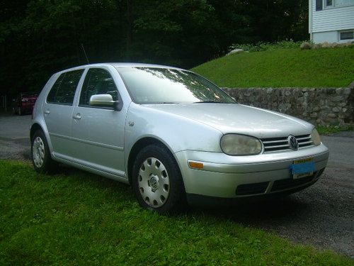 2004 vw golf gl  4 door, 5 speed, 2.0 gas