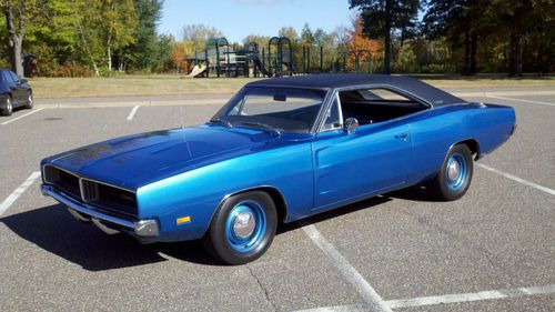 1969 dodge charger base hardtop 2-door 6.3l