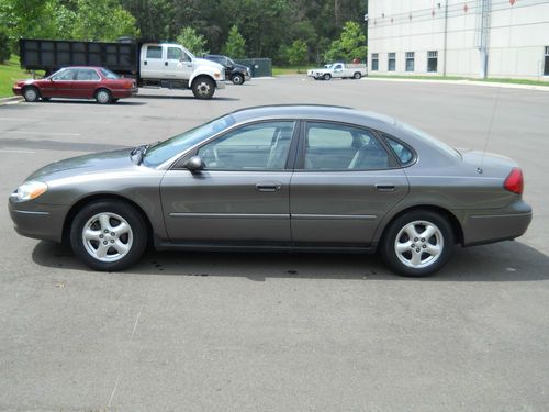 2003 ford taurus se comfort sedan 4-door 3.0l power brake &amp; gas pedals/nice car