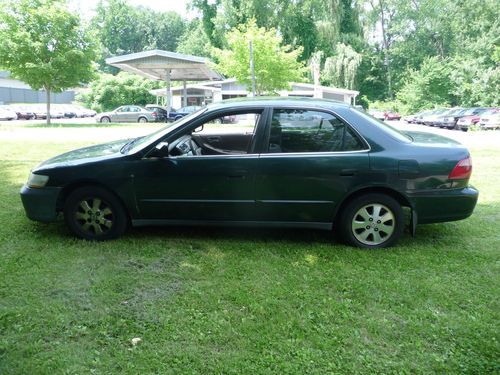 1998 Honda Accord LX Sedan 4-Door 2.3L, image 5