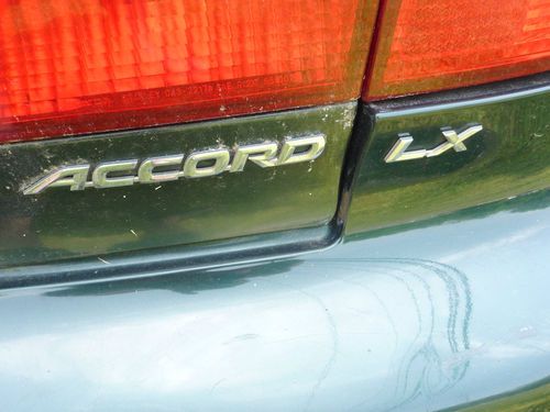1998 Honda Accord LX Sedan 4-Door 2.3L, image 15