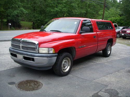 2001 dodge ram 1500 st standard cab pickup 2-door 5.2l 41k low miles!!!!