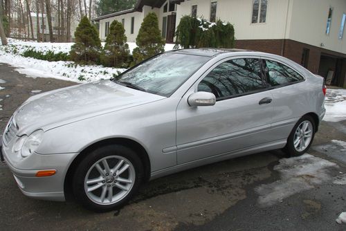 2002 mercedes-benz c230 kompressor coupe 2-door 2.3l  low miles stunning silver!