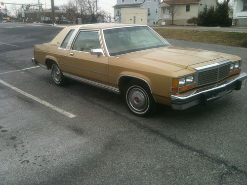 1980 ford ltd crown victoria sedan 2-door 5.0l