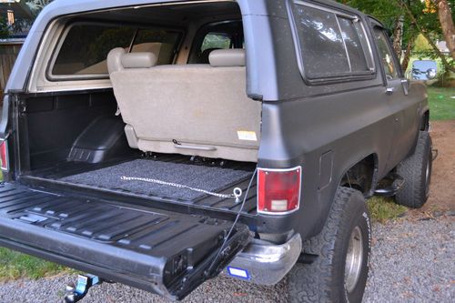 1984 Chevrolet K5 Blazer Custom 6.2L DIESEL Stealth Black CLEAN, image 4