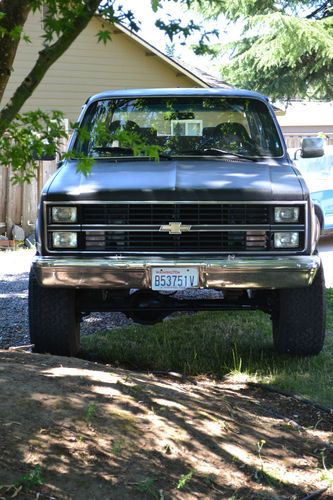 1984 Chevrolet K5 Blazer Custom 6.2L DIESEL Stealth Black CLEAN, image 14