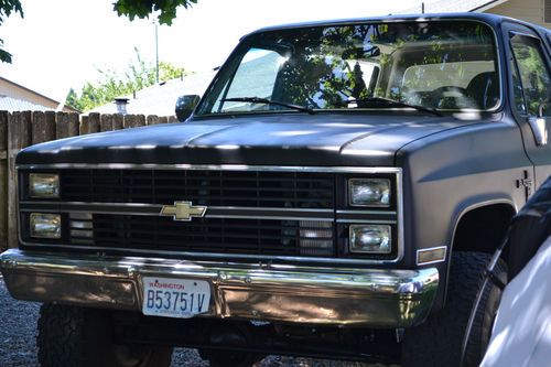 1984 Chevrolet K5 Blazer Custom 6.2L DIESEL Stealth Black CLEAN, image 24
