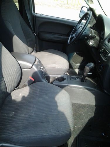 2003 jeep liberty freedom edt. 4x4 runs great minor damage, US $2,300.00, image 3