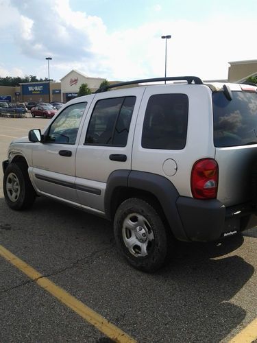 2003 jeep liberty freedom edt. 4x4 runs great minor damage, US $2,300.00, image 8