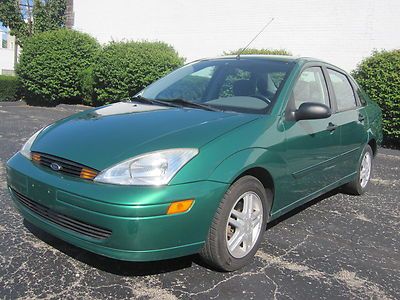 02 03 ford focus se 4door , automatic. low miles 79k miles. looks and runs great