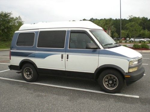 1995 chevy astro van conversion cold air hi roof runs strong no rust good driver