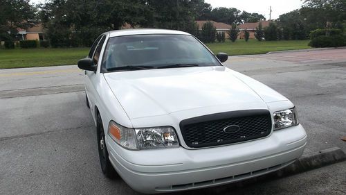 2003 ford crown victoria police interceptor sedan 4-door 4.6l