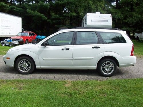 2005 Ford Focus ZXW Wagon 5-Door 2.0L, US $5,200.00, image 3