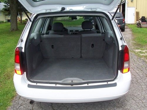2005 Ford Focus ZXW Wagon 5-Door 2.0L, US $5,200.00, image 4