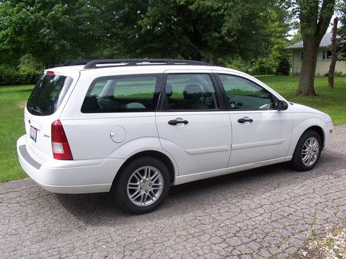 2005 Ford Focus ZXW Wagon 5-Door 2.0L, US $5,200.00, image 6