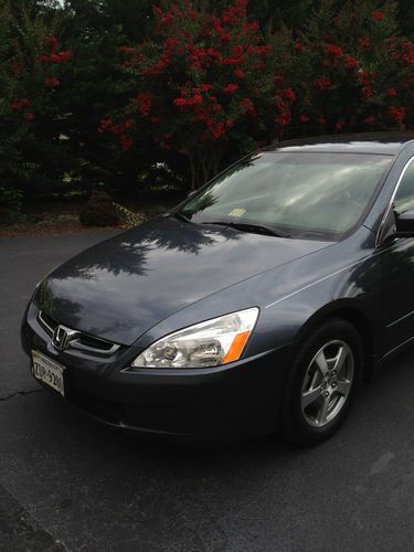 2005 honda accord hybrid sedan 4-door 3.0l(v6) with navi  one owner garage kept