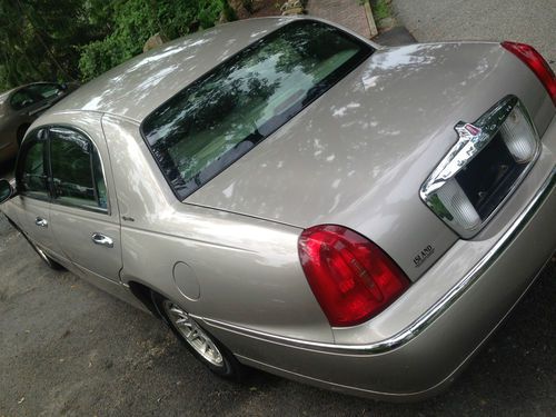 1999 Lincoln Town Car, Signature Series, image 4