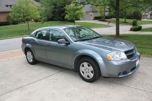 2008 dodge avenger se sedan 4-door 2.4l clean non-smoker