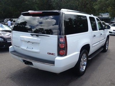 NAVIGATION REAR DVD ENTERTAINMENT 20